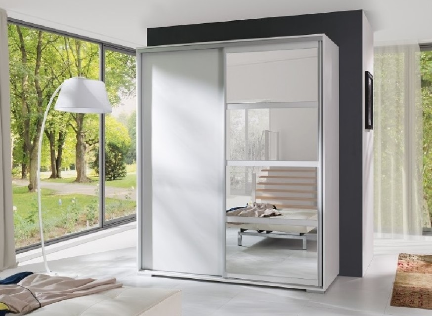 Skříň STRAKOŠ LEOŠ